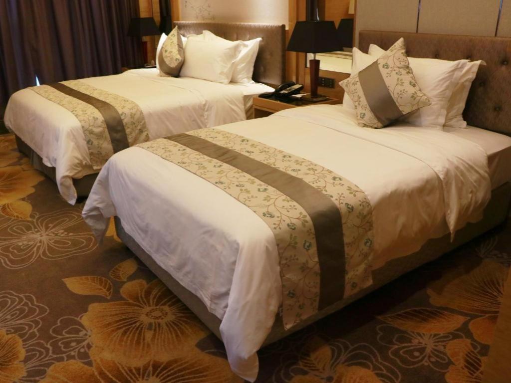 Wanning Yingbin Hotel Экстерьер фото